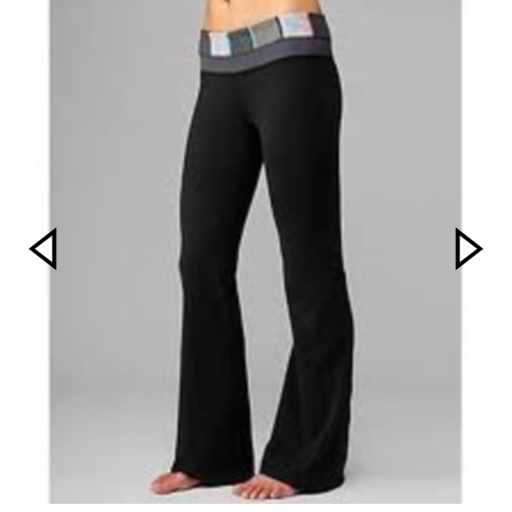 Lululemon yoga pants